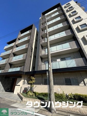 名古屋市東区白壁のマンションの建物外観