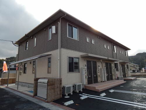 アルフラットＦの建物外観