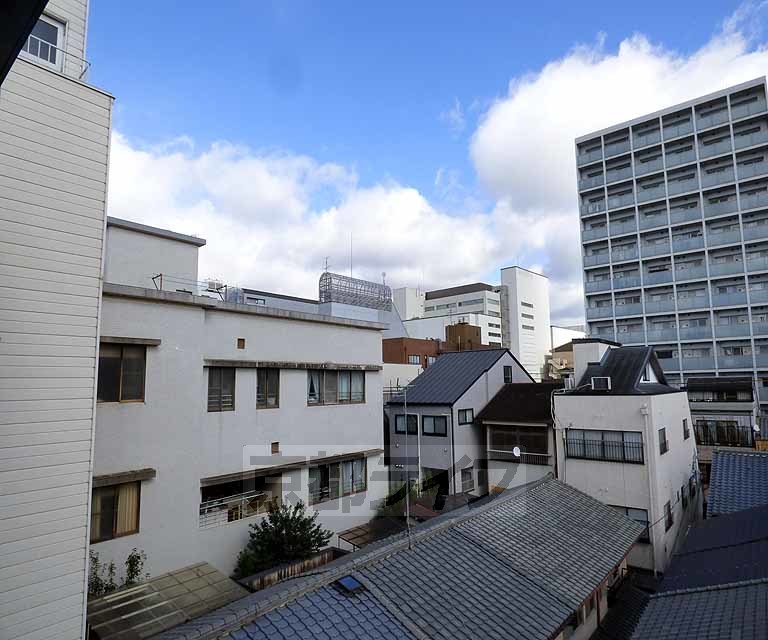 【京都市下京区俵屋町のマンションの眺望】