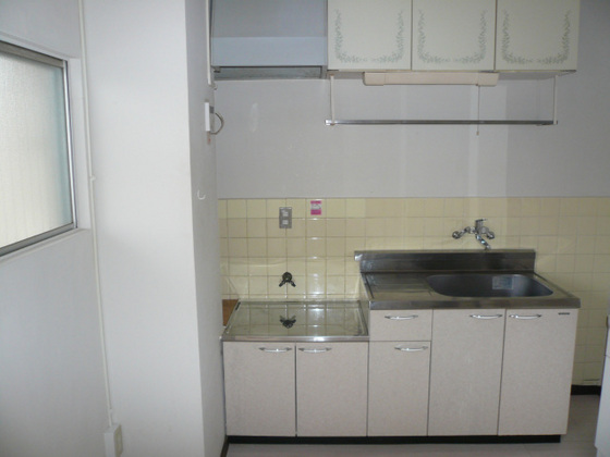 キッチン　※別室の写真を使用しております※