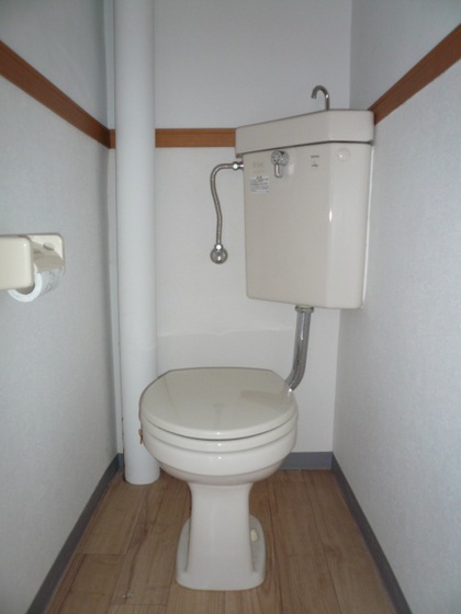 トイレ　※別室の写真を使用しております※