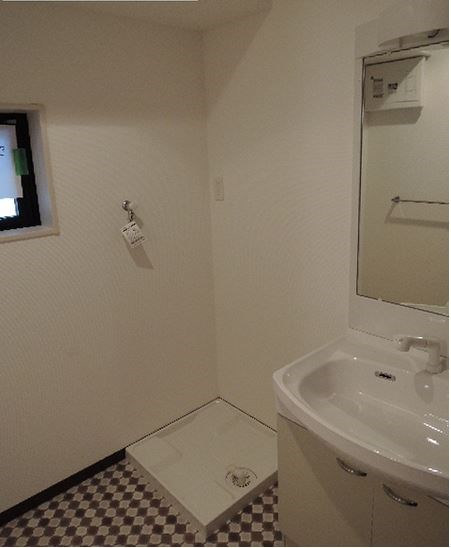 洗面設備　シャンプードレッサー付きです。