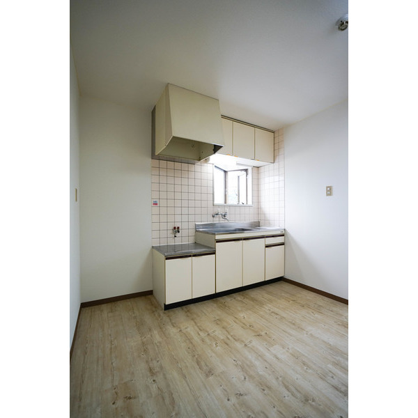 キッチン　同じ建物の別のお部屋