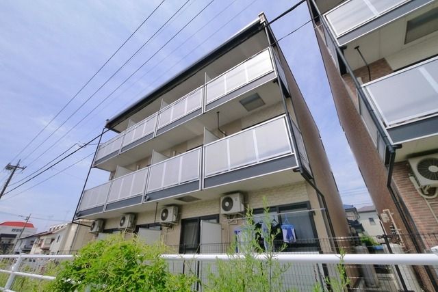 レオパレスひすいの外観写真
