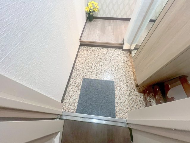 玄関　素敵な玄関は毎朝あなたを元気に送りだしてくれますよ。