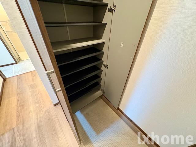 収納　たっぷりとした収納スペースです