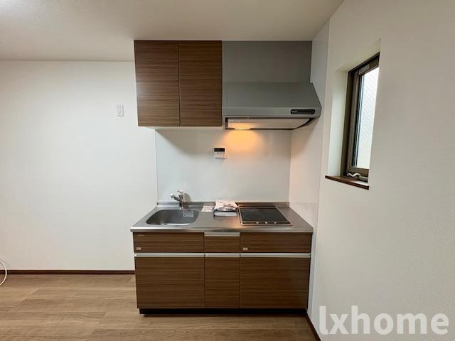 キッチン　コンパクトなキッチンで掃除もラクラク