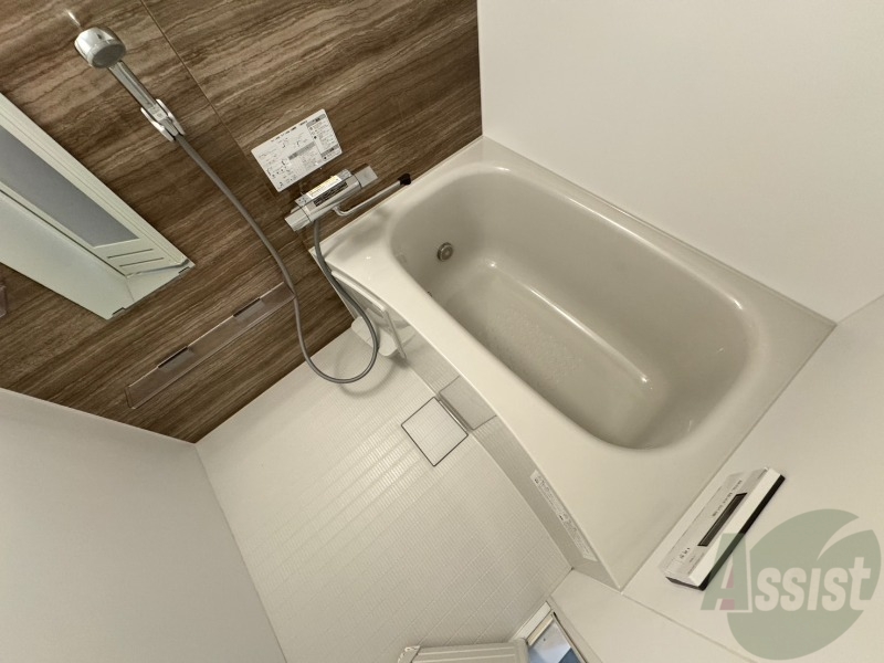 バス・シャワールーム　お風呂になります。一日の疲れを癒してくださいね。