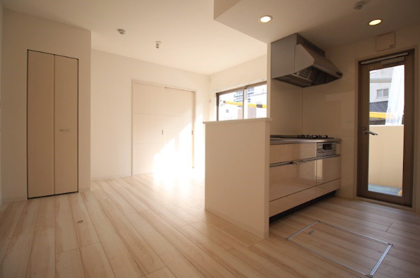 居室・リビング　エミネンス堂ヶ芝　リビング