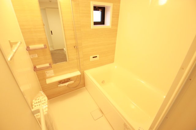 バス・シャワールーム　※別号室の参考写真、現況優先※