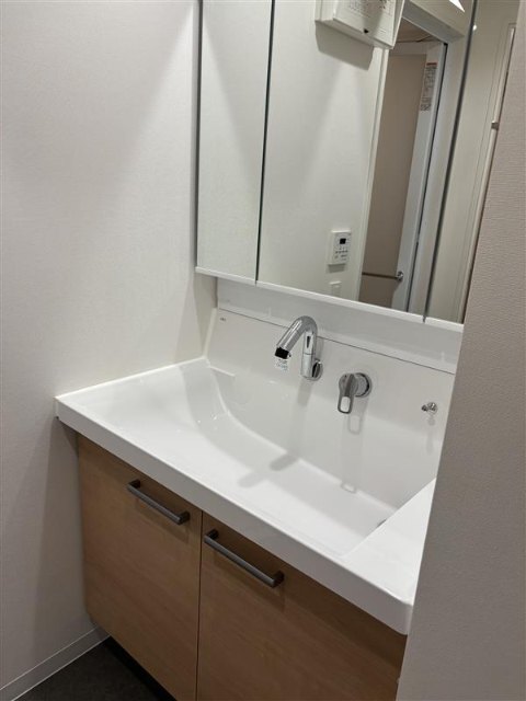 洗面設備　同一タイプ