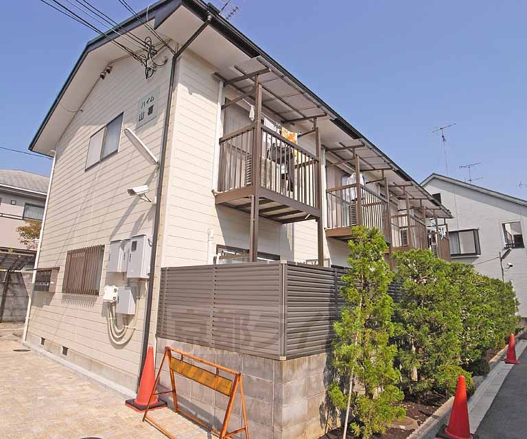 建物外観　落ち着いた雰囲気の外観です。