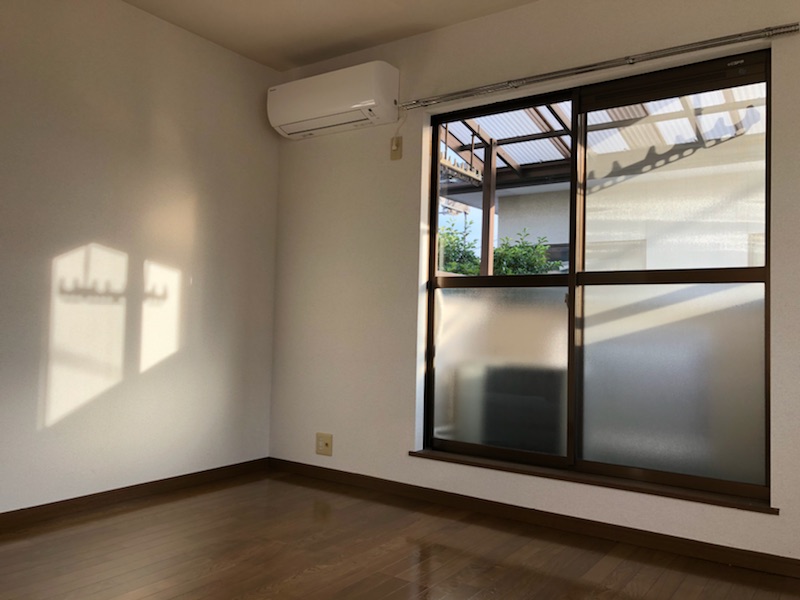 居室・リビング　退去前の為現況を優先します