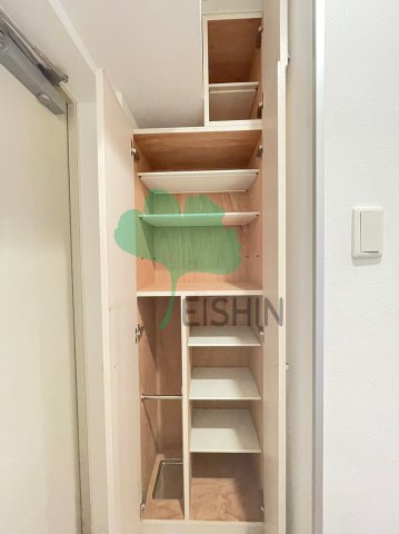 玄関　下駄箱もしっかりついてます！