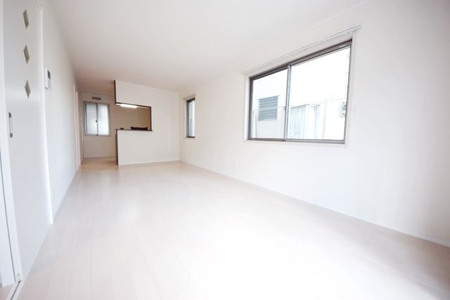 居室・リビング　★お部屋探しは株式会社タウンハウジング東京まで★