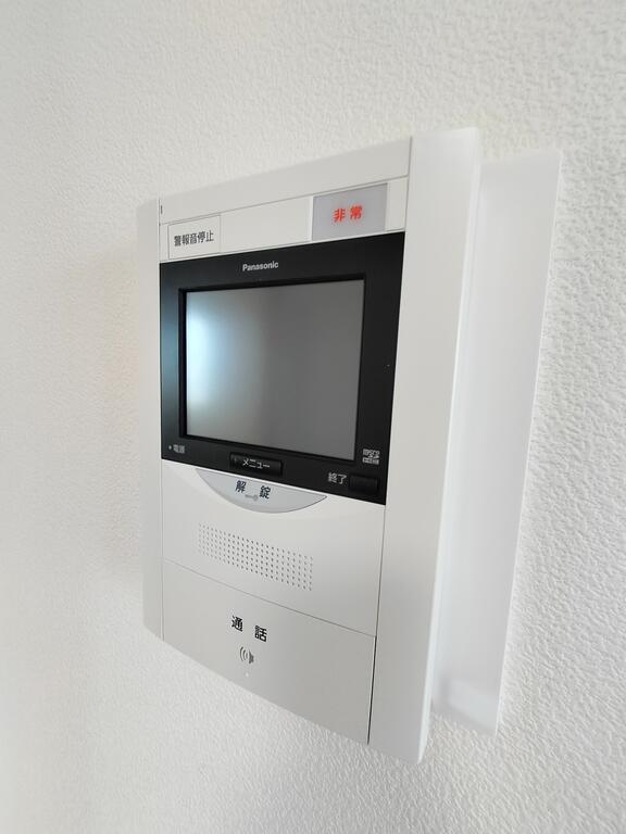 セキュリティ　来客の顔が見えて安心！TVモニターホン付きです♪