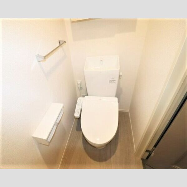 トイレ　同じシリーズでのイメージ画像