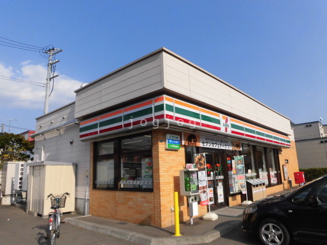 コンビニ　セブンイレブン千歳富丘2丁目店（コンビニ）まで129m