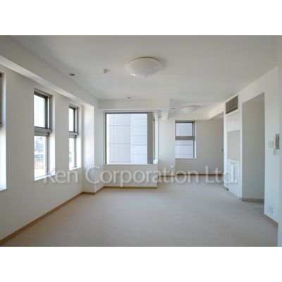 居室・リビング　同タイプ9階のお部屋を撮影。仕様が異なることがあります。