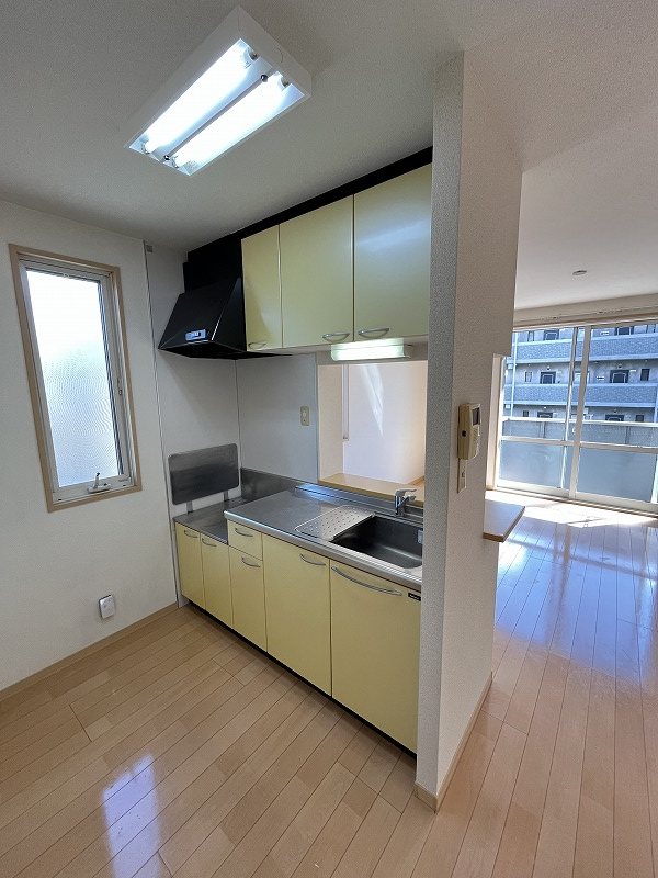 キッチン　反転タイプ