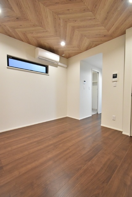 居室・リビング　８．４帖のＬＤＫ