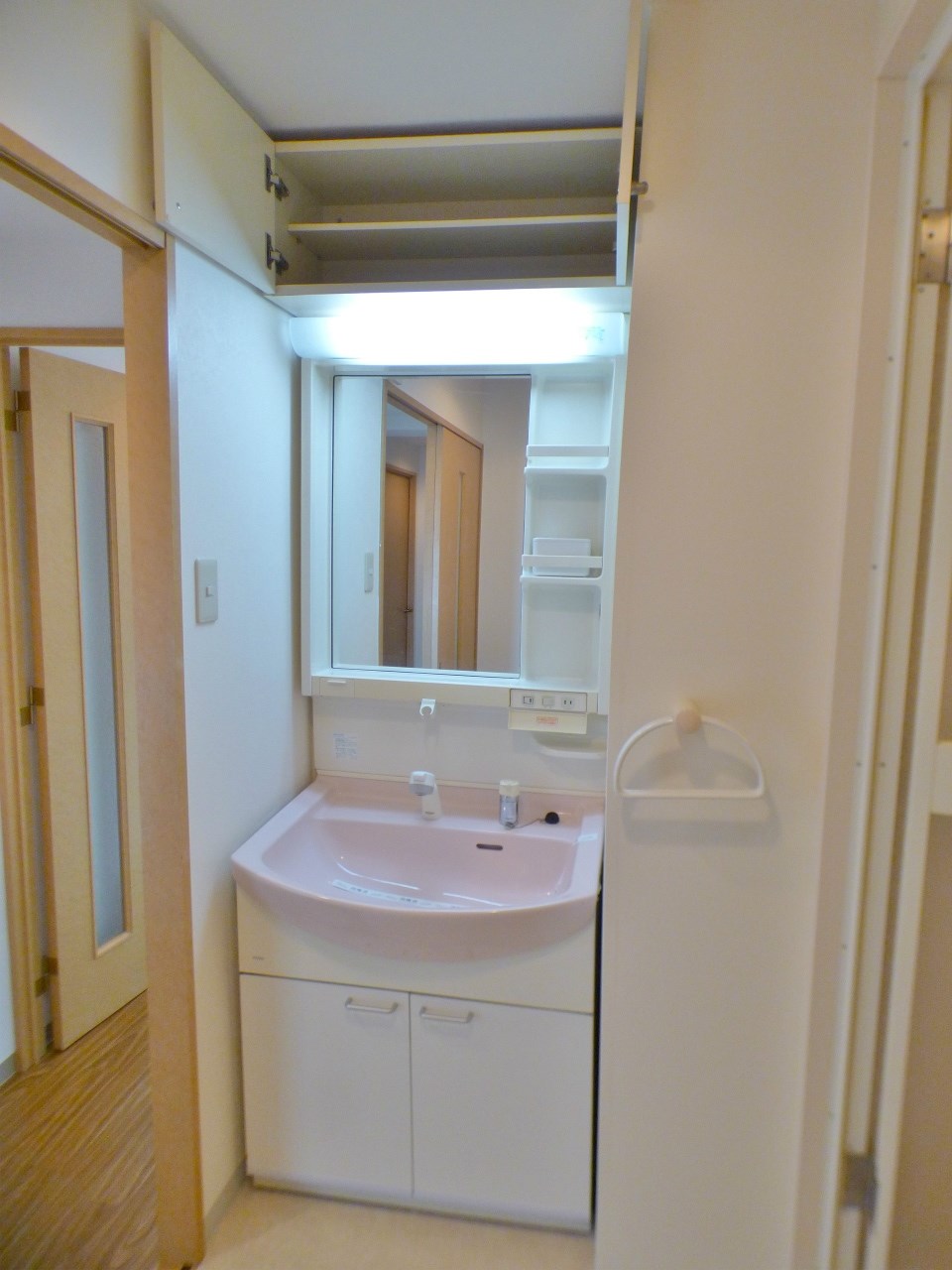 洗面設備　別部屋参考写真