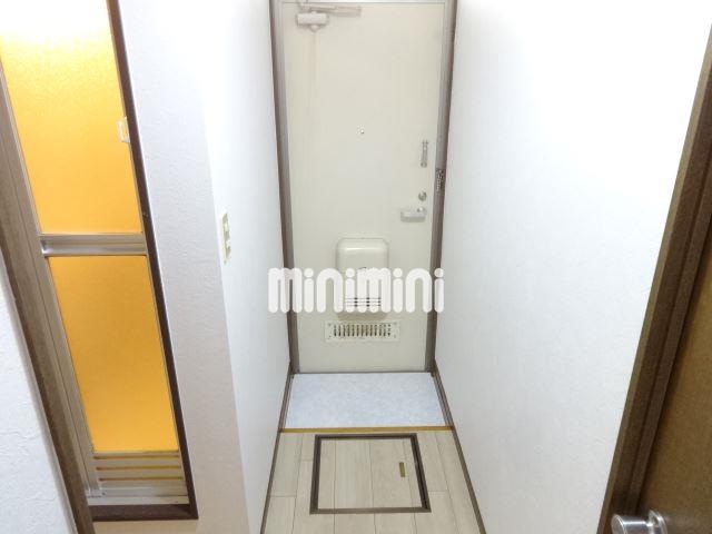 玄関　上り口の蓋は点検口です。