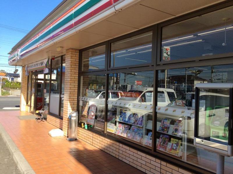 コンビニ　セブン‐イレブン 古市場店（コンビニ）まで250m