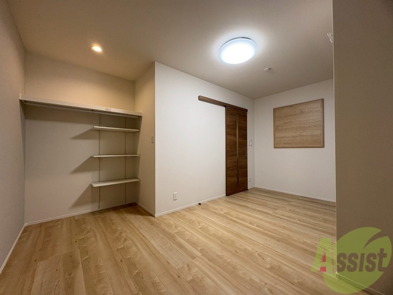 その他部屋・スペース　洋室を別角度から撮影しました。イメージを掴んで下さい。