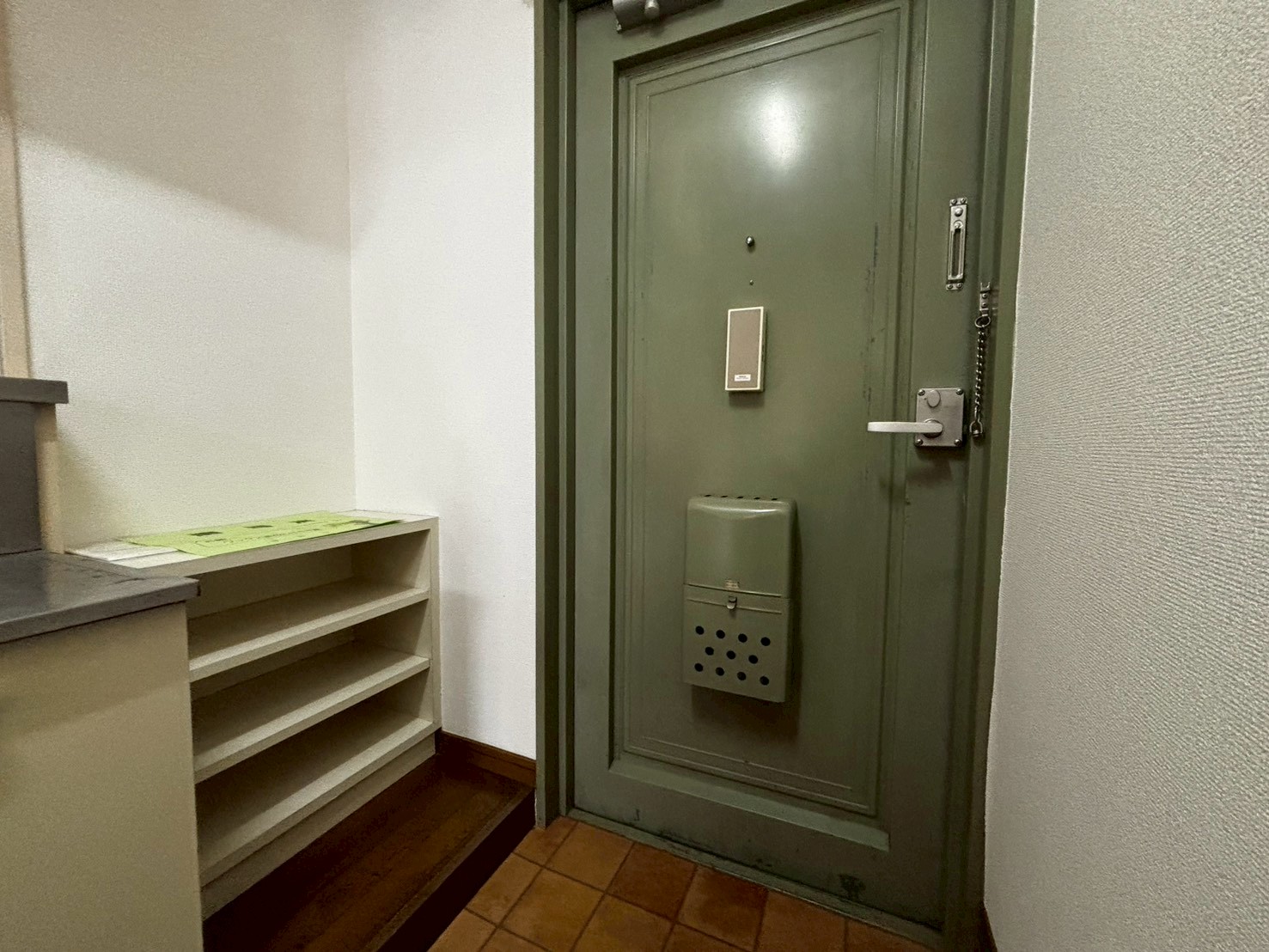 玄関　玄関　※同タイプ別室・現況優先