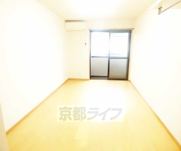 居室・リビング　広々としたリビングです。