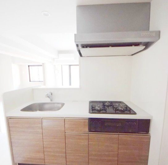 キッチン　※別部屋参考写真