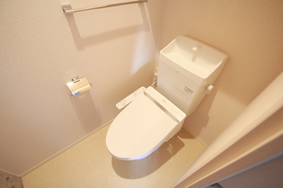 トイレ　※別部屋の写真です