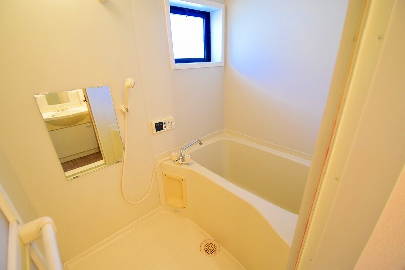 バス・シャワールーム　105参考