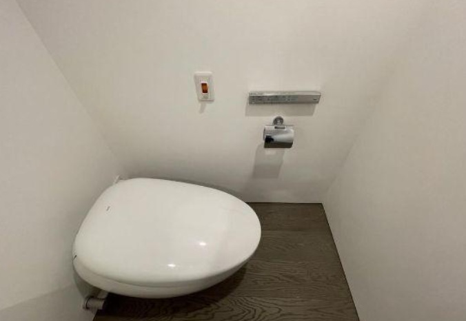 トイレ　別部屋参考写真