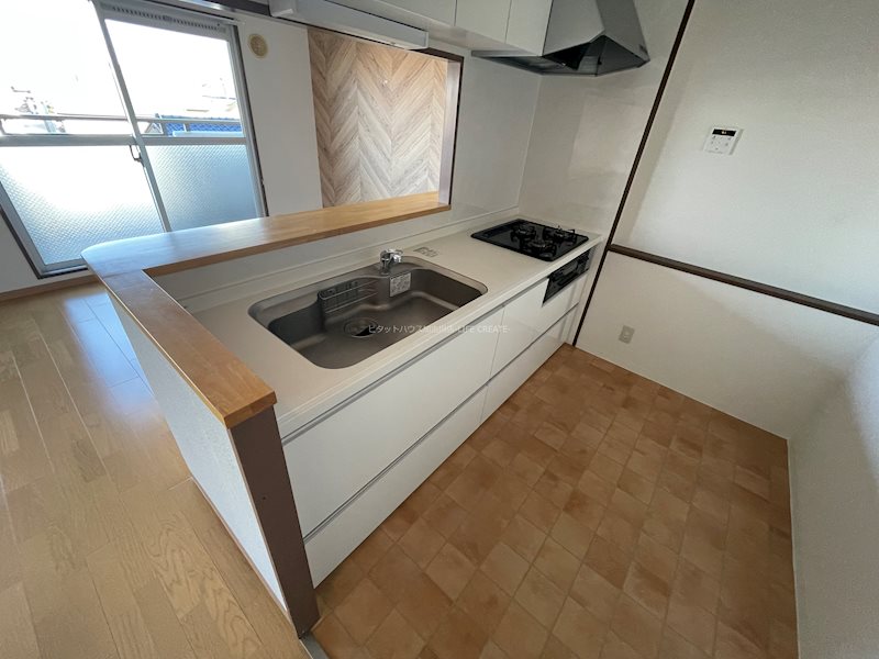 キッチン　写真は別室