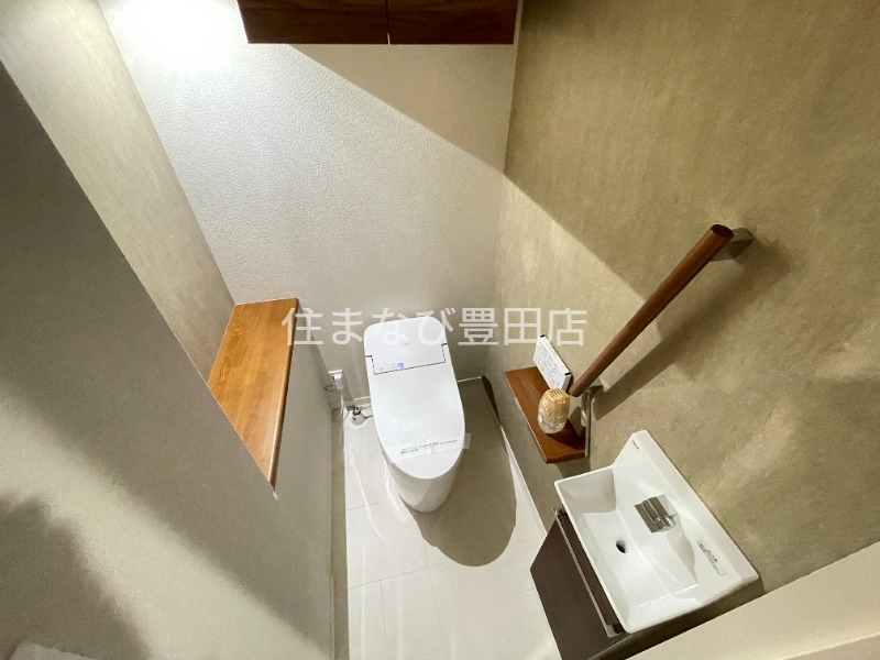 トイレ　別部屋写真