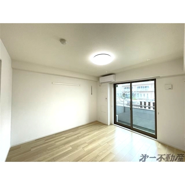 建物外観　洋室