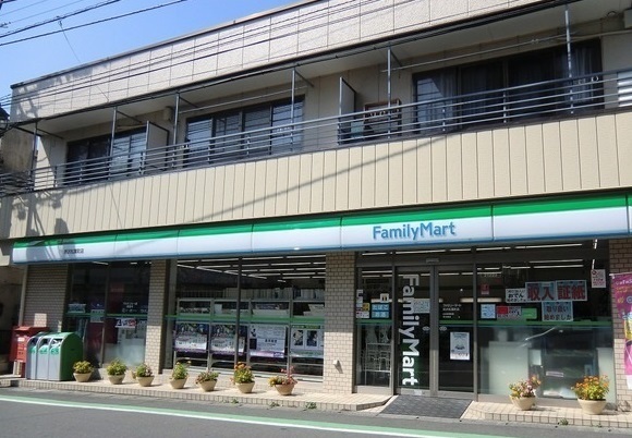 コンビニ　ファミリーマート　所沢松葉町店（コンビニ）まで140m