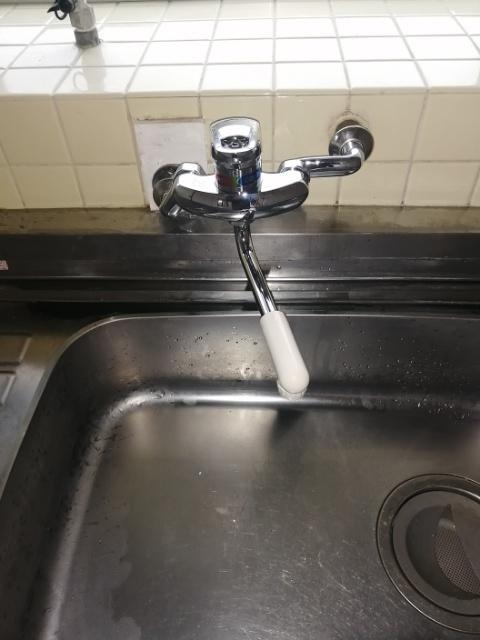 その他　新品シングルレバー混合栓交換