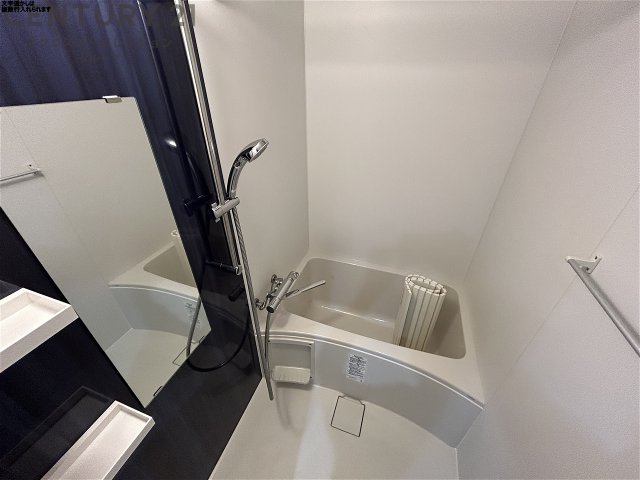 バス・シャワールーム　シンプルで機能的なユニットバスです！