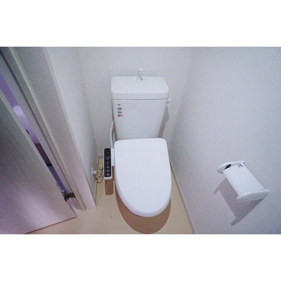 トイレ　温水洗浄便座