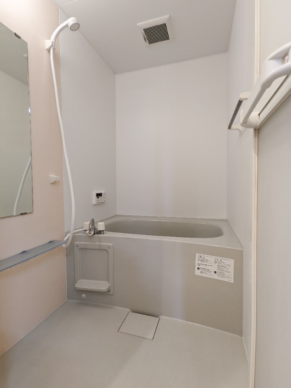 バス・シャワールーム　図面と現状に相違がある場合には現状を優先