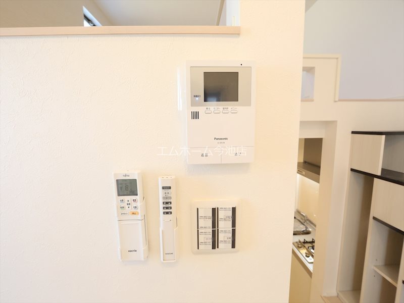 セキュリティ　TVモニター付インターホン