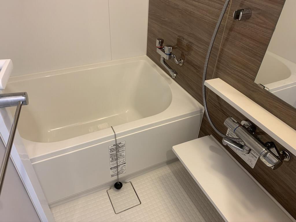 バス・シャワールーム