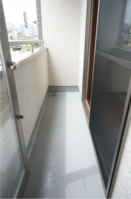 バルコニー　図面と現状に相違がある場合には現状を優先