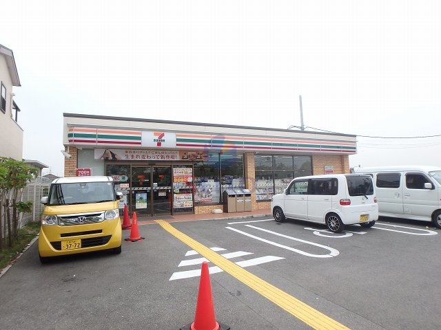 コンビニ　セブンイレブン豊中宮山町2丁目店（コンビニ）まで750m
