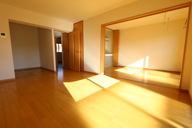 居室・リビング　☆開放的に使える間取り☆