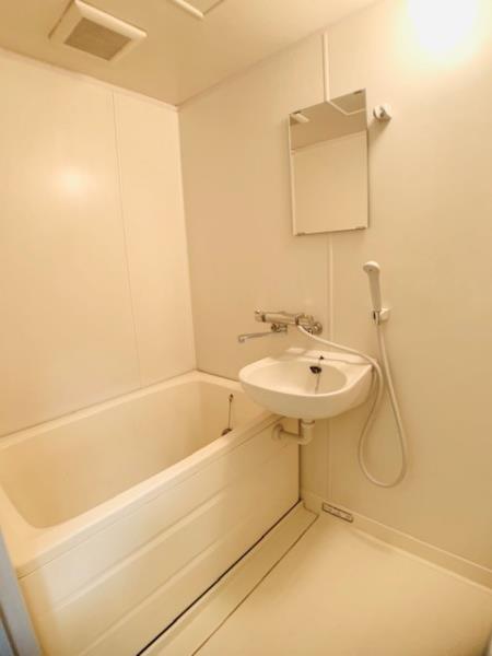 バス・シャワールーム　日々の暮らしに欠かせないお風呂です