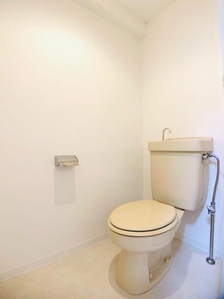 トイレ　ゆったりとした空間のトイレです